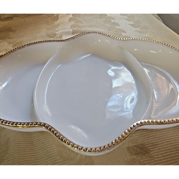 Vintage AH Fire-King White Glass 11" 3-Part Divided Relish Dish with Gold Trim - Picture 7 of 16